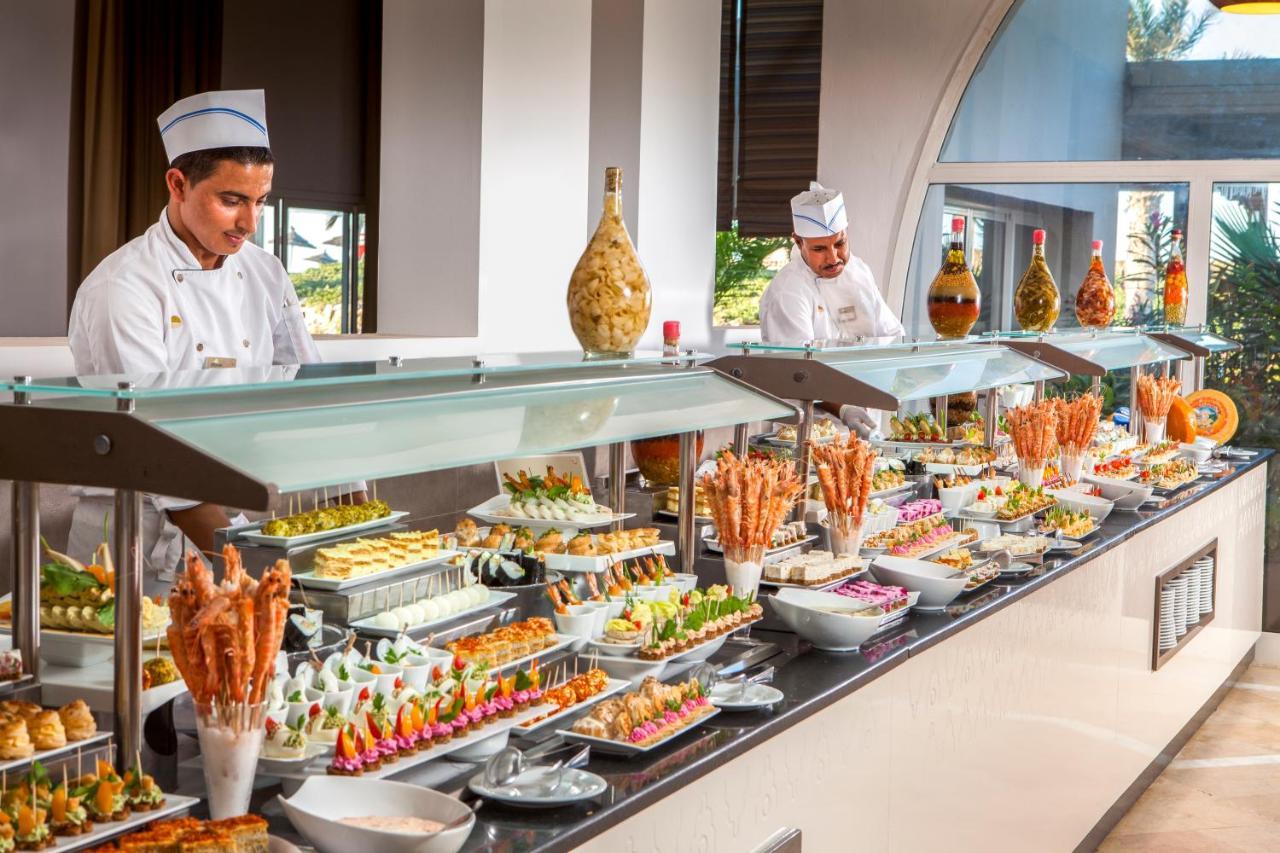 Tui Blue Palm Beach Palace Djerba - Adult Only Midoun Exterior foto Buffet at a hotel