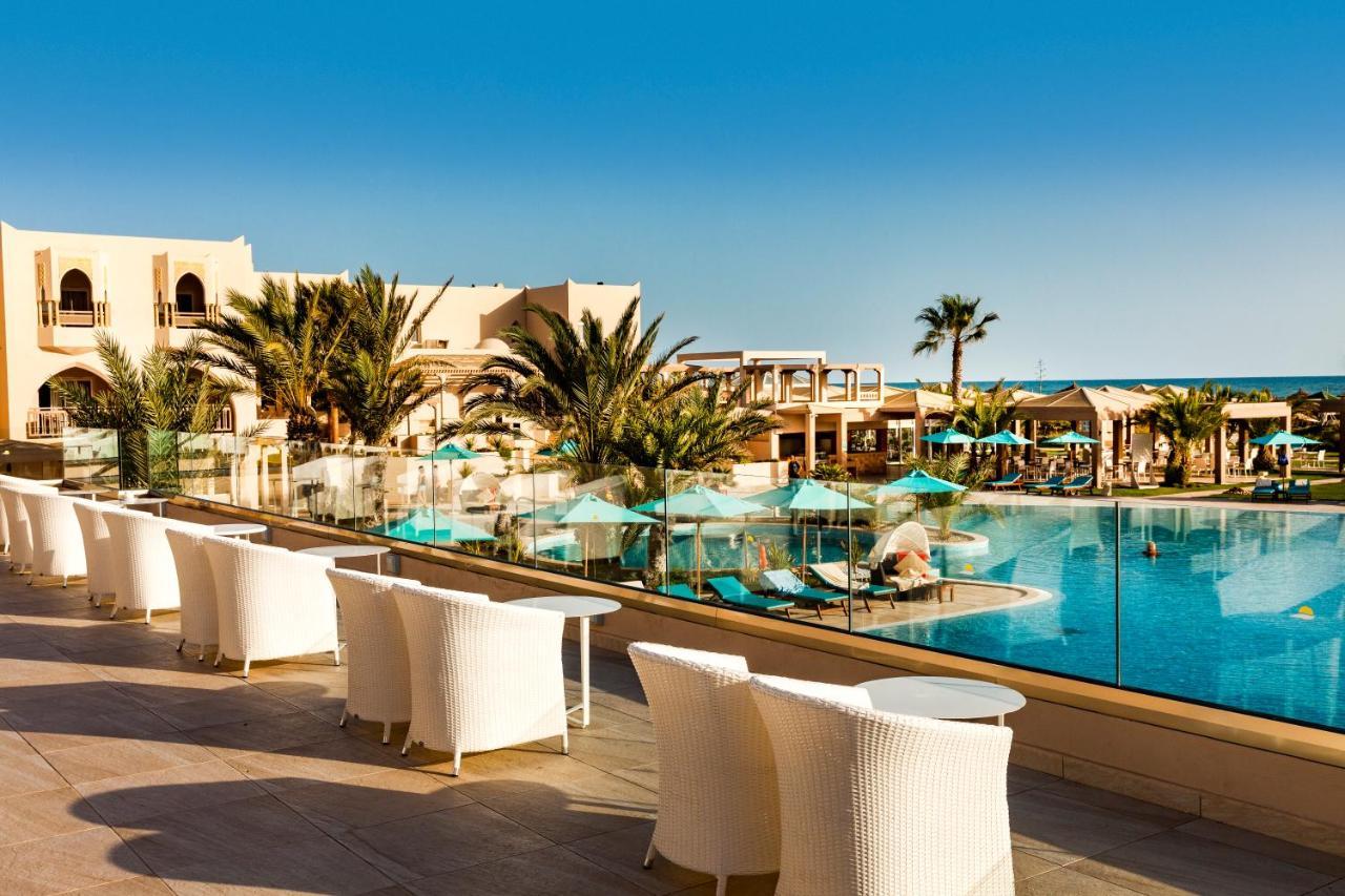 Tui Blue Palm Beach Palace Djerba - Adult Only Midoun Exterior foto The swimming pool at the hotel