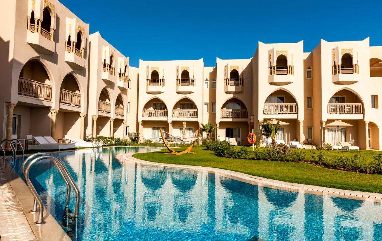 Tui Blue Palm Beach Palace Djerba - Adult Only Midoun Exterior foto The resort's swimming pool