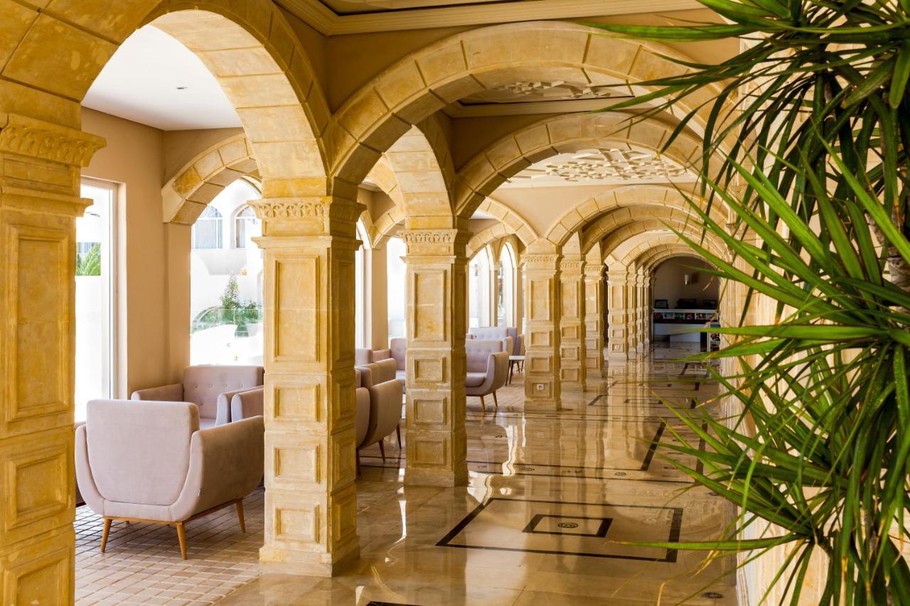 Tui Blue Palm Beach Palace Djerba - Adult Only Midoun Exterior foto The interior of the hotel