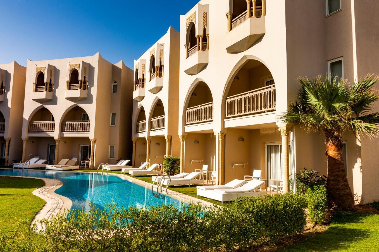 Tui Blue Palm Beach Palace Djerba - Adult Only Midoun Exterior foto The hotel's pool